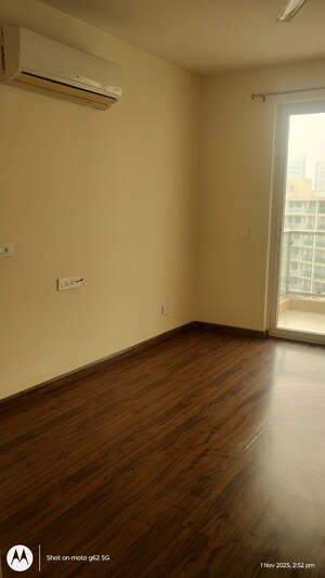 Furnished Amenities in 2.5 BHK Apartment at Ireo The Corridors, Sector 67a – for Sale