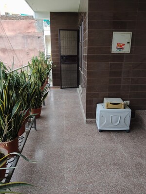 Parking in 4 BHK Builder Floor at Saket – for Sale