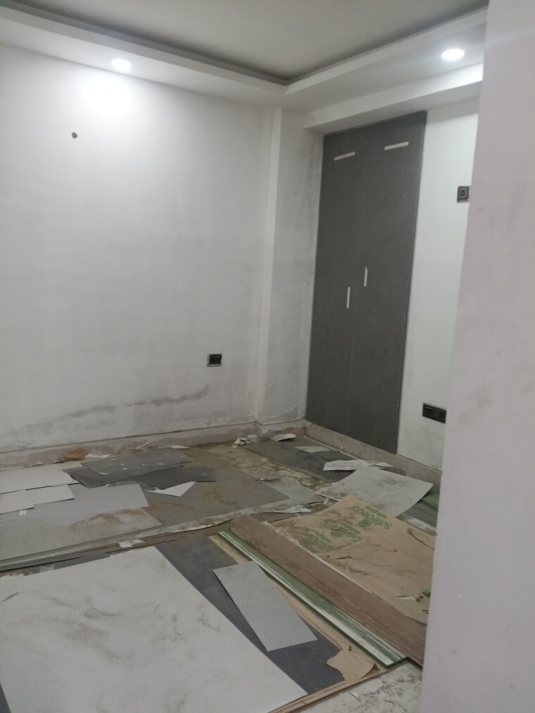 Room, sultanpur 3 Bedroom 1200 Sq.Ft. Builder Floor In Sultanpur Delhi 9467795