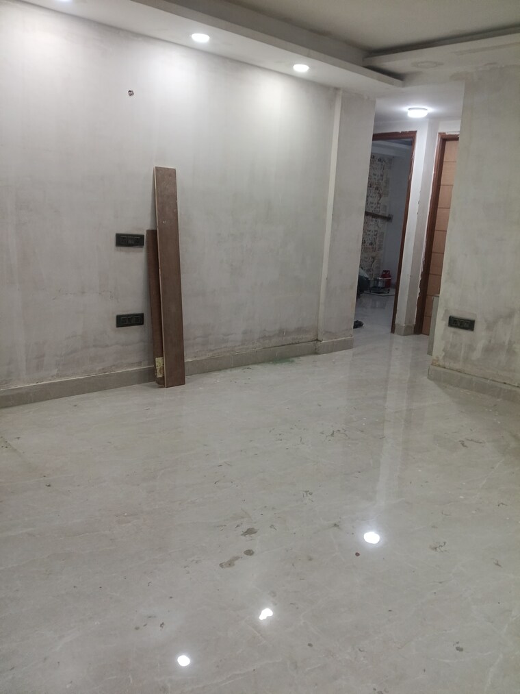 Room, sultanpur 3 Bedroom 1200 Sq.Ft. Builder Floor In Sultanpur Delhi 9467795