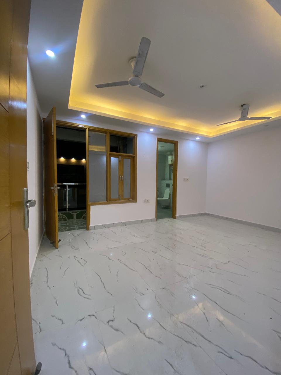 1.5 BHK + Servant Room Builder Floor For Rent in Chattarpur Temple 