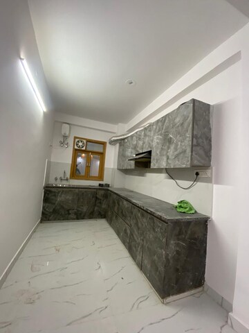 Kitchen in 1.5 BHK Builder Floor at Chattarpur – for Rent