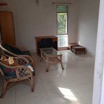 Team Area in 2 BHK Independent House at South Extension – for Rent