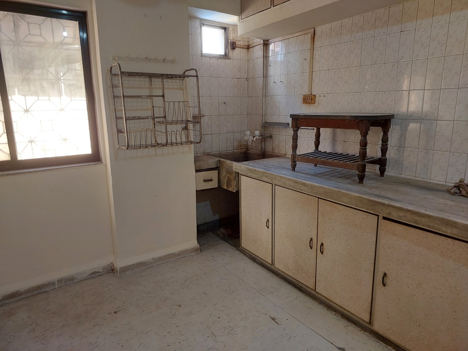 1 BHK + Extra Room Apartment For Sale in Talav Pali Thane West