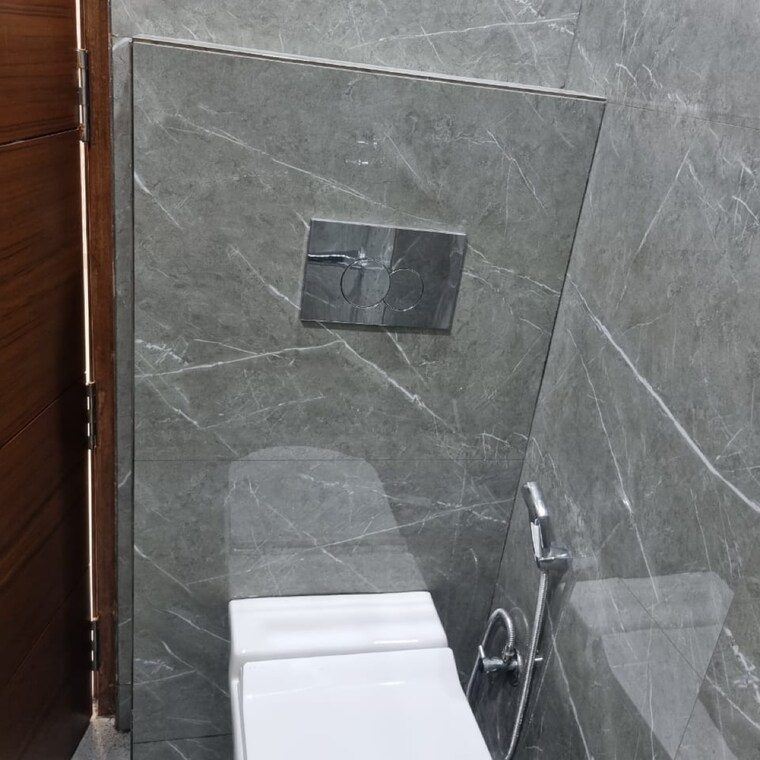 Bathroom, lajpat nagar 2 Bedroom 900 Sq.Ft. Independent House In Lajpat Nagar Delhi 9467831