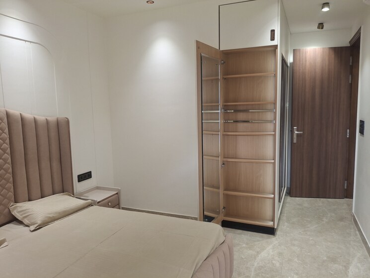 Room, bptp-the-oval 3.5 Bedroom 1440 Sq.Ft. Builder Floor In Sector 70a Gurgaon 9467853