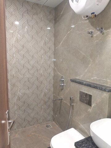 Bathroom in 3.5 BHK Builder Floor at BPTP The Oval, Sector 70a – for Sale