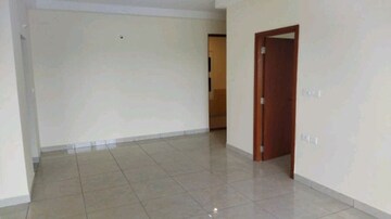 Room in 2 BHK Apartment at Prestige Park Square, Bannerghatta Road – for Rent