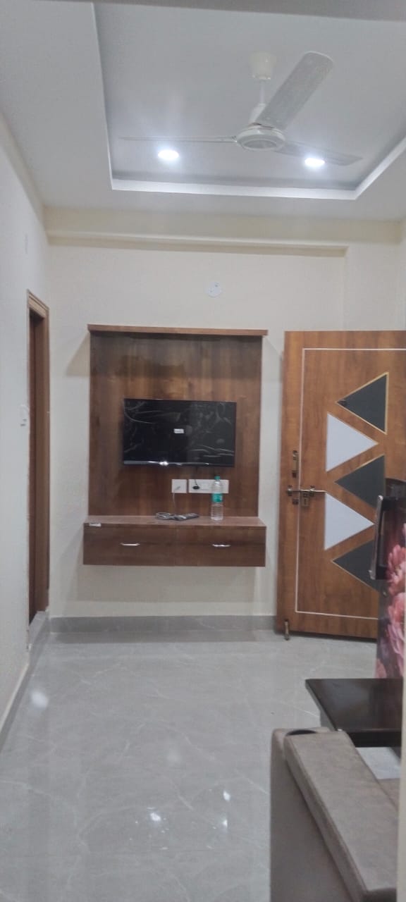 1 BHK + Extra Room Builder Floor For Rent in Svsr Properties 
