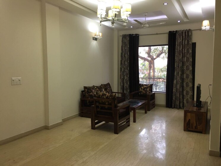 Living Room, sushant lok i 6+ Bedroom 300 Sq.Yd. Independent House In Sushant Lok I Gurgaon 9467915