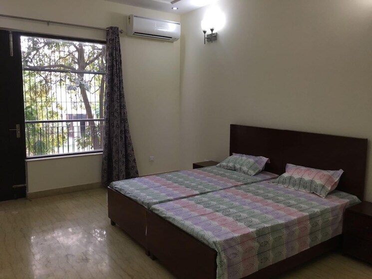 Bedroom, sushant lok i 6+ Bedroom 300 Sq.Yd. Independent House In Sushant Lok I Gurgaon 9467915