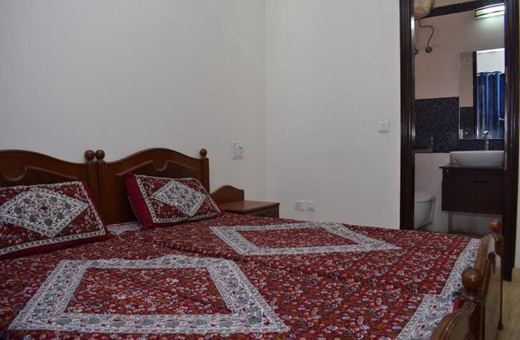 Bedroom, sushant lok i 6+ Bedroom 300 Sq.Yd. Independent House In Sushant Lok I Gurgaon 9467915