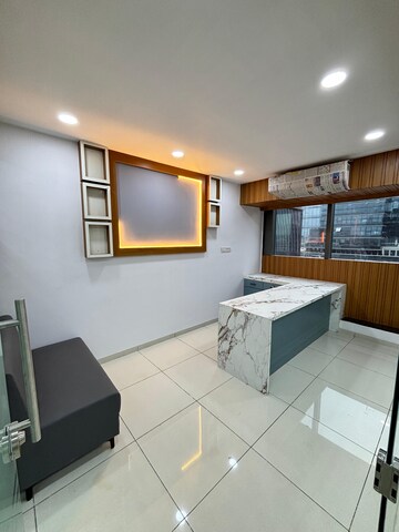  Office Space For Rent in Shyamal