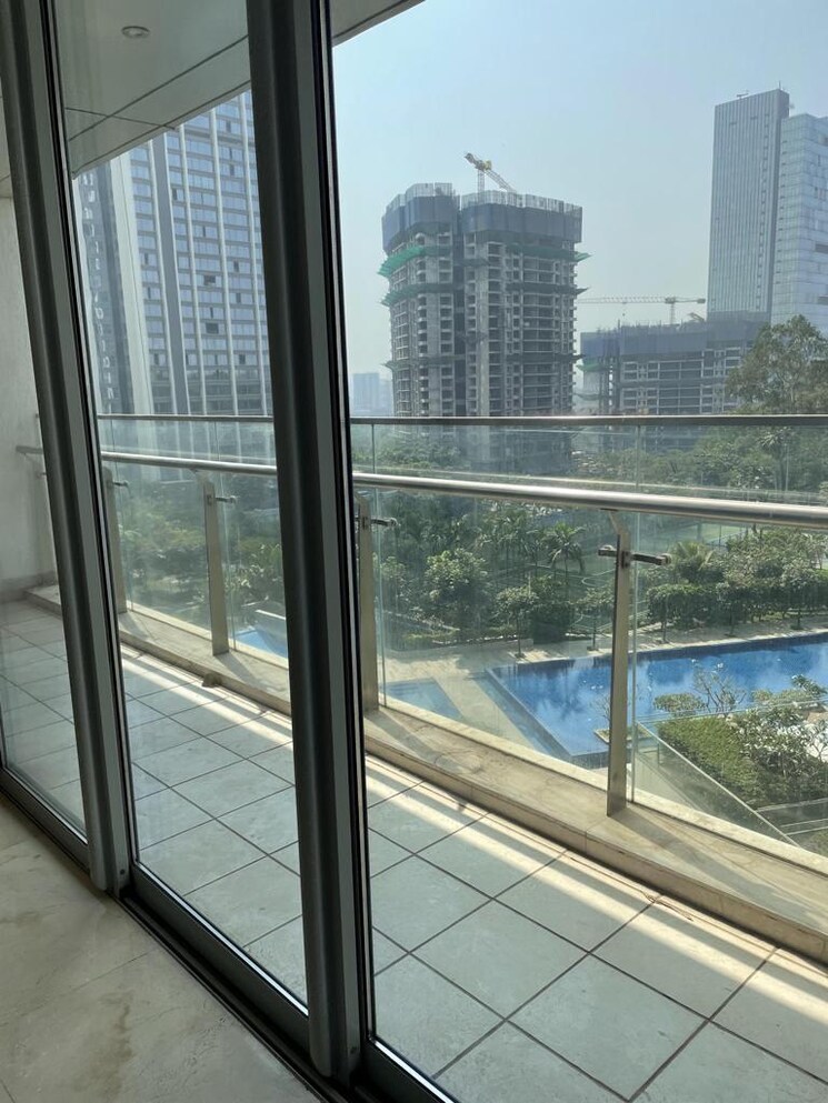 Balcony, oberoi-realty-exquisite 3 Bedroom 1300 Sq.Ft. Apartment In Goregaon East Mumbai 9467898