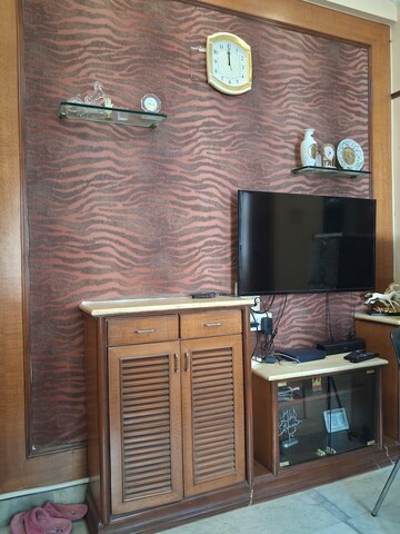 Furnished Amenities in 2 BHK Apartment at Shiv Sagar Estate, Worli – for Rent