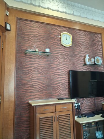 Furnished Amenities in 2 BHK Apartment at Shiv Sagar Estate, Worli – for Rent