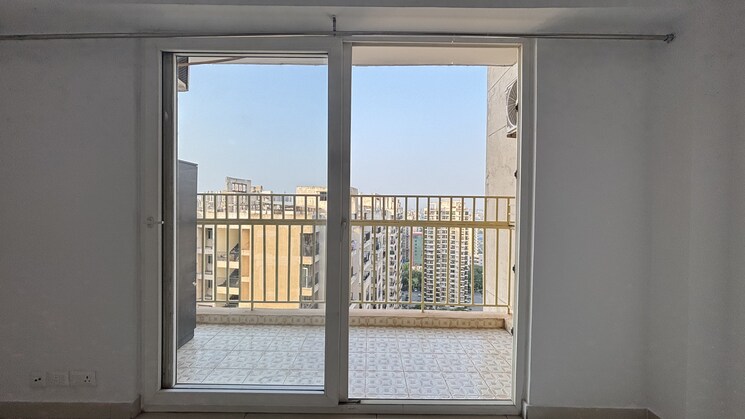 Balcony, gaur-city-2-14th-avenue 2 Bedroom 855 Sq.Ft. Apartment In Sector 16c Greater Noida Greater Noida 9467926