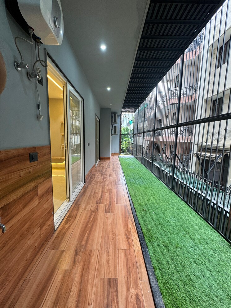 Balcony, ansal-sushant-apartments 4 Bedroom 300 Sq.Yd. Builder Floor In Sushant Lok I Gurgaon 9467968