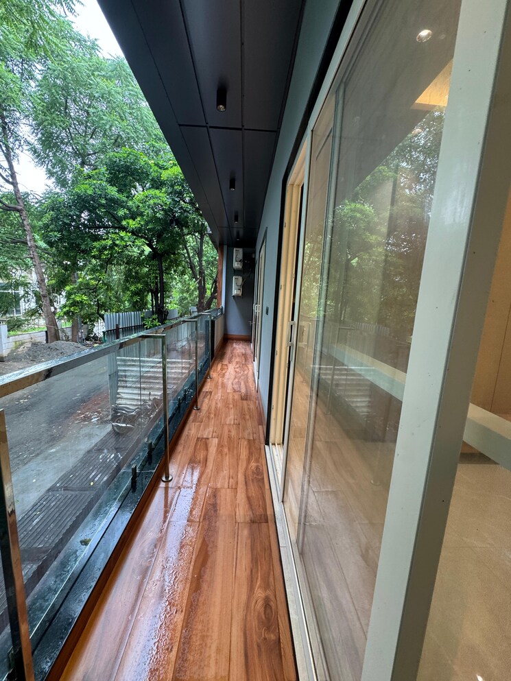 Balcony, ansal-sushant-apartments 4 Bedroom 300 Sq.Yd. Builder Floor In Sushant Lok I Gurgaon 9467968