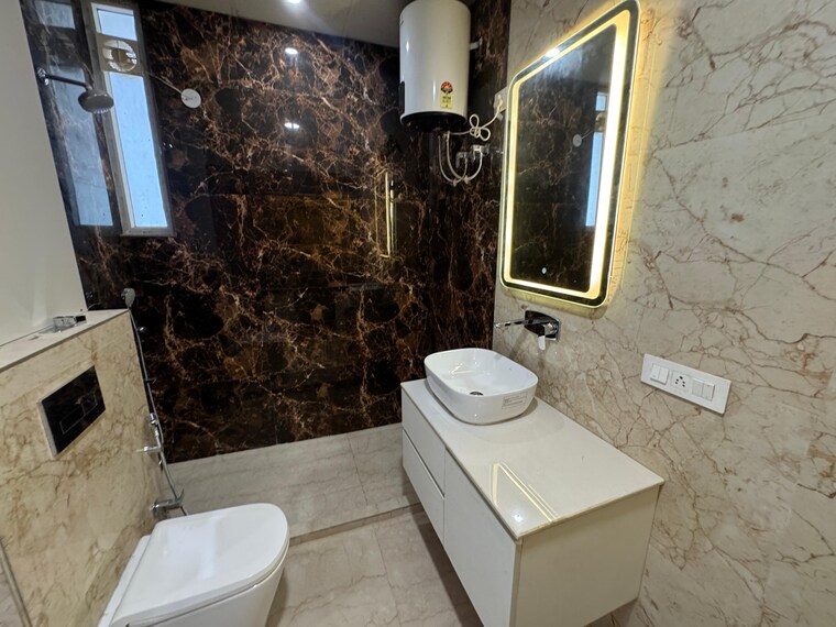 Bathroom, ansal-sushant-lok-i 4 Bedroom 300 Sq.Yd. Builder Floor In Sector 43 Gurgaon 9467997