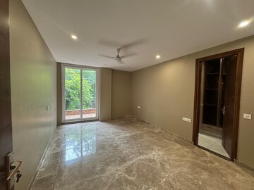 Room in 4 BHK Builder Floor at Ansal Sushant Lok I, Sector 43 – for Sale