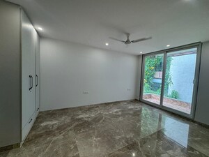 Room in 4 BHK Builder Floor at Ansal Sushant Lok I, Sector 43 – for Sale