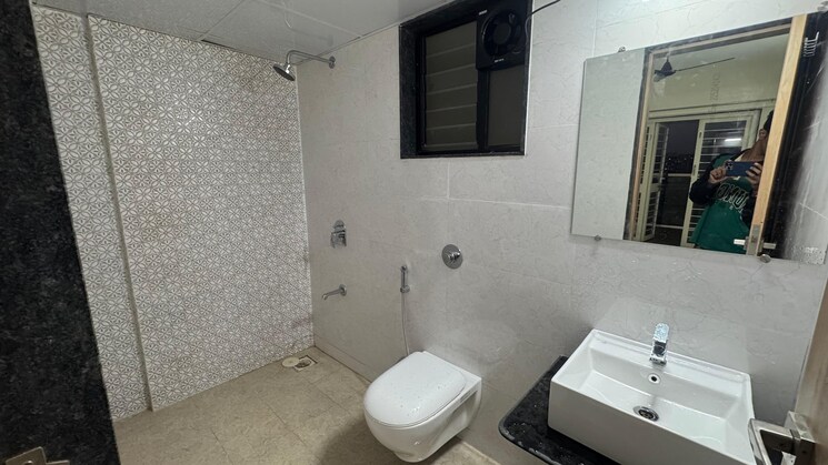 Bathroom, kohinoor-viva-city 3 Bedroom 987 Sq.Ft. Apartment In Dhanori Pune 9467989