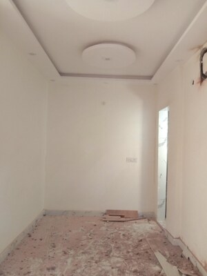 Room in 2 BHK Independent House at Dwarka Mor – for Sale