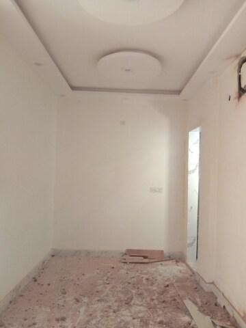 Room in 2 BHK Independent House at Dwarka Mor – for Sale