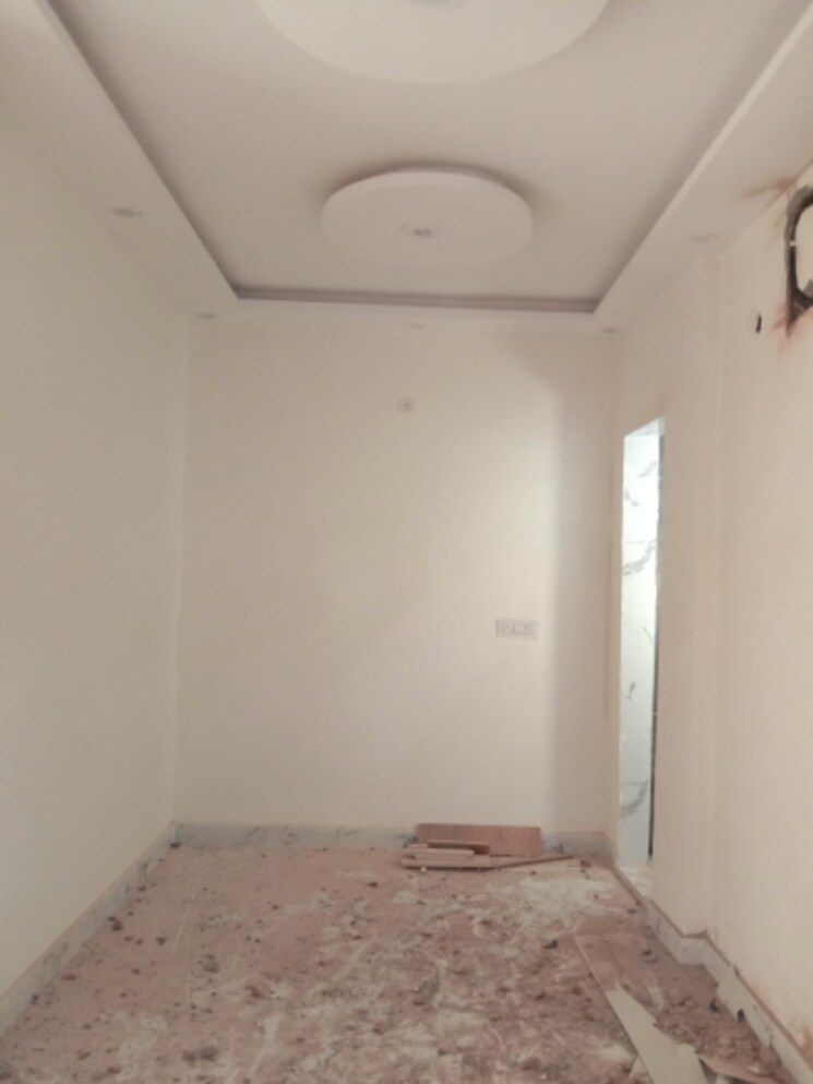 Room, dwarka mor 2 Bedroom 900 Sq.Ft. Independent House In Dwarka Mor Delhi 9468024