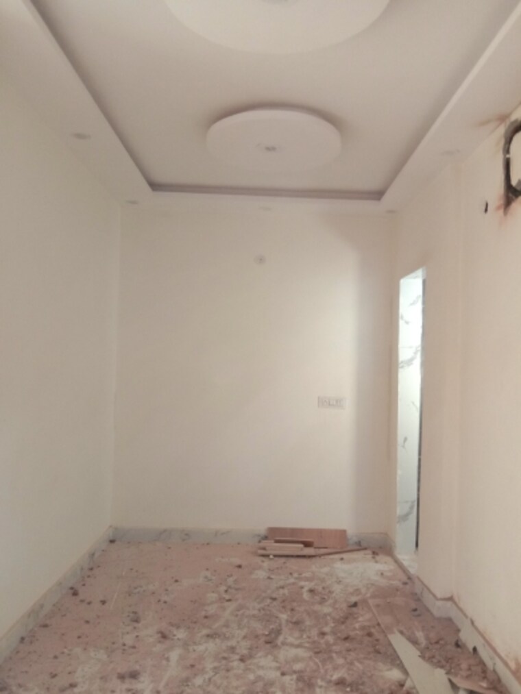 Room, dwarka mor 2 Bedroom 900 Sq.Ft. Independent House In Dwarka Mor Delhi 9468024