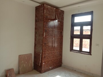 Room in 2 BHK Independent House at Dwarka Mor – for Sale