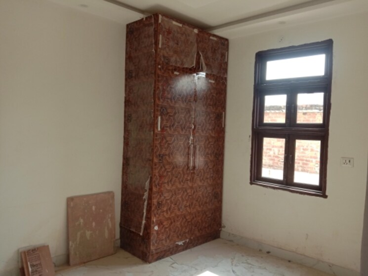 Room, dwarka mor 2 Bedroom 900 Sq.Ft. Independent House In Dwarka Mor Delhi 9468024