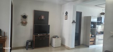 Room in 3 BHK Apartment at GVT Beliston Avenue, Dhakoli – for Rent