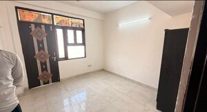 Room in 1 BHK Builder Floor at Saket – for Rent