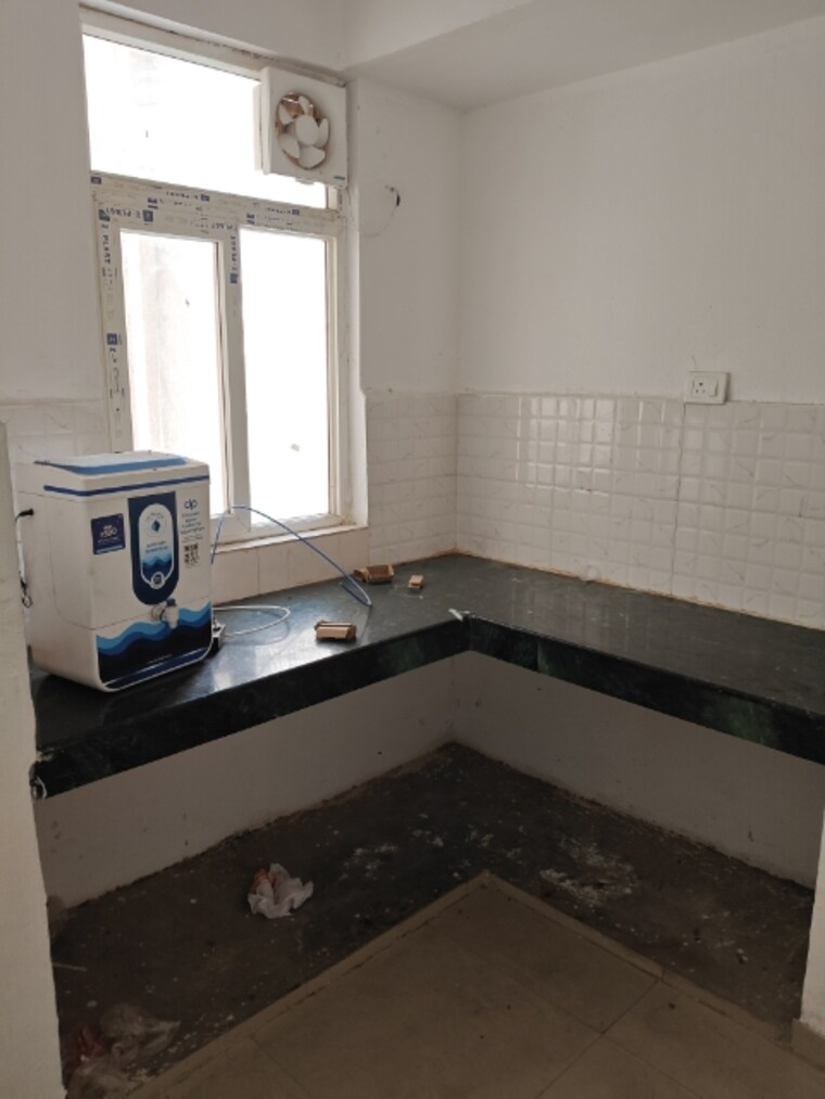 Kitchen, shree-vardhman-green-court 2 Bedroom 626 Sq.Ft. Apartment In Sector 90 Gurgaon 9468123