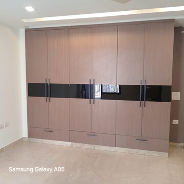 Furnished Amenities in 3 BHK Builder Floor at Greater Kailash ii – for Rent