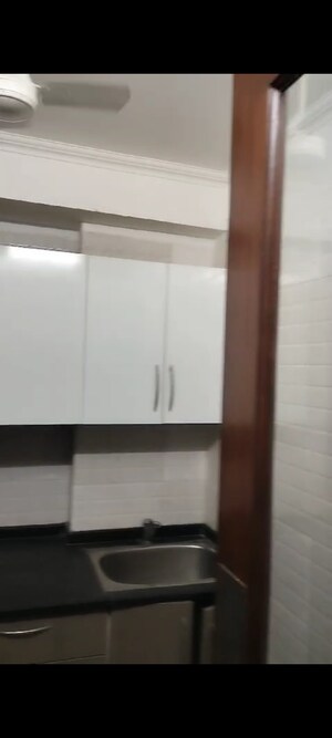 Room in 3 BHK Builder Floor at Lajpat Nagar 4 – for Rent