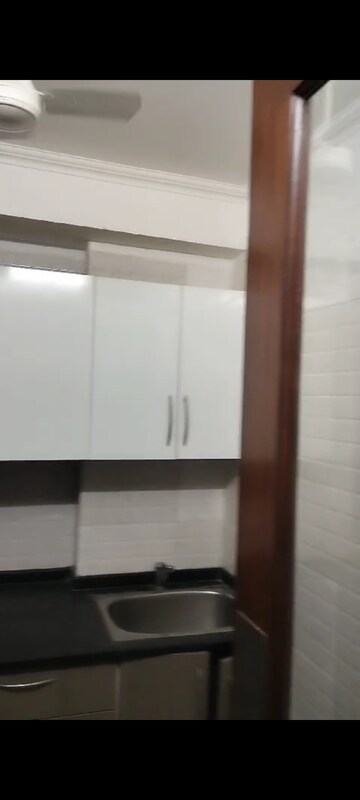 Room in 3 BHK Builder Floor at Lajpat Nagar 4 – for Rent