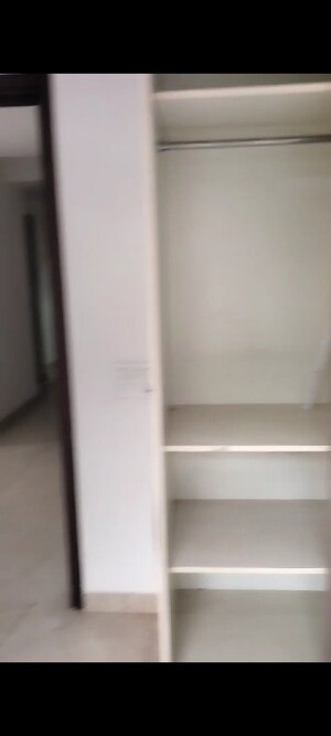 Furnished Amenities in 3 BHK Builder Floor at Lajpat Nagar 4 – for Rent