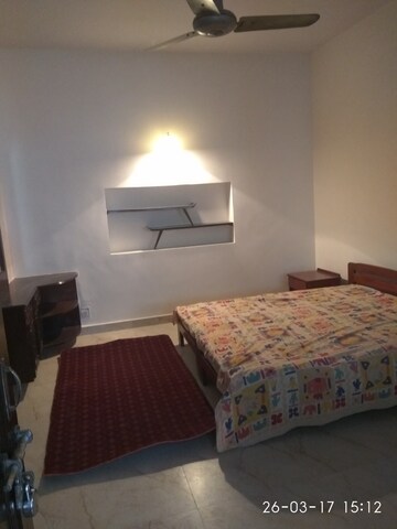 Bedroom in 3 BHK Builder Floor at Green Park Extension – for Rent