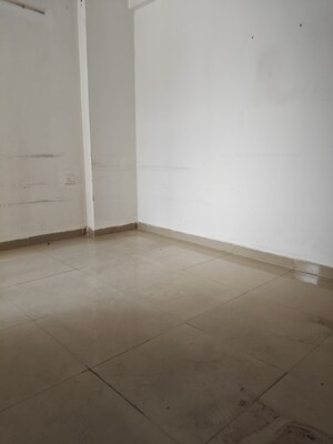 Room in 2 BHK Apartment at Shree Vardhman Green Court, Sector 90 – for Sale