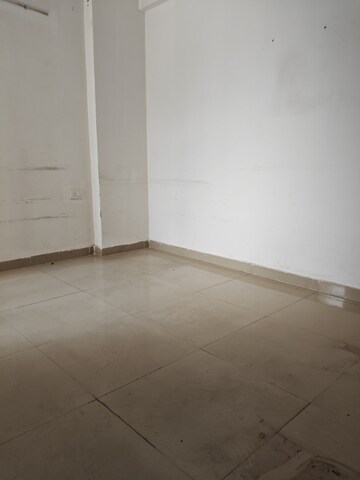 Room in 2 BHK Apartment at Shree Vardhman Green Court, Sector 90 – for Sale