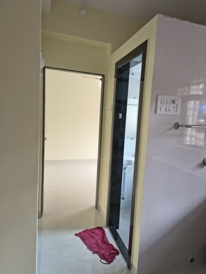 Furnished Amenities in 1 RK Apartment at Kurla East – for Rent