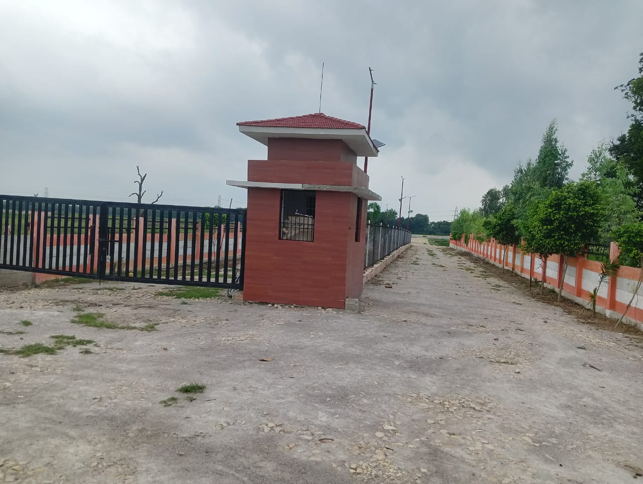 Plot For Sale in Mohanlalganj