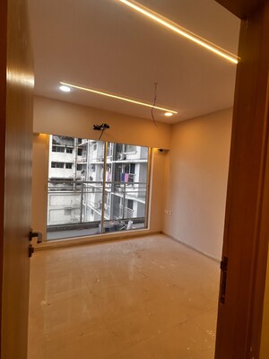 Room in 2 BHK Apartment at Sugee Atharva, Prabhadevi – for Rent