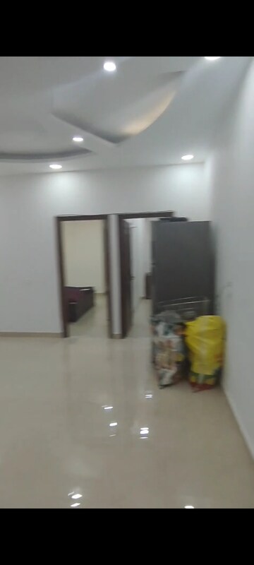 Room in 3 BHK Builder Floor at Kailash Hills – for Rent