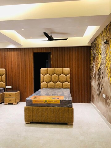 Bedroom in 3 BHK Builder Floor at Unitech Nirvana Country Cedar Crest, Sector 50 – for Sale