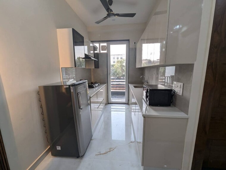 Kitchen, saket 1 Bedroom 700 Sq.Ft. Apartment In Saket Delhi 9468272