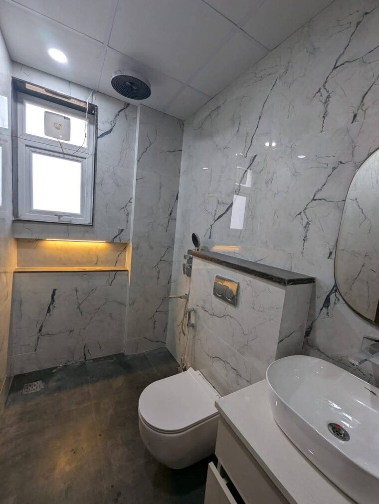 Bathroom, saket 1 Bedroom 700 Sq.Ft. Apartment In Saket Delhi 9468272